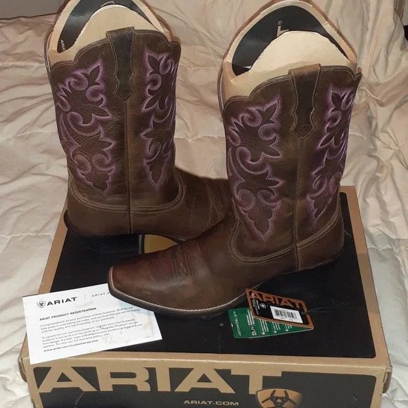 Women's Ariat western style boots size 10 - Picture 1 of 11